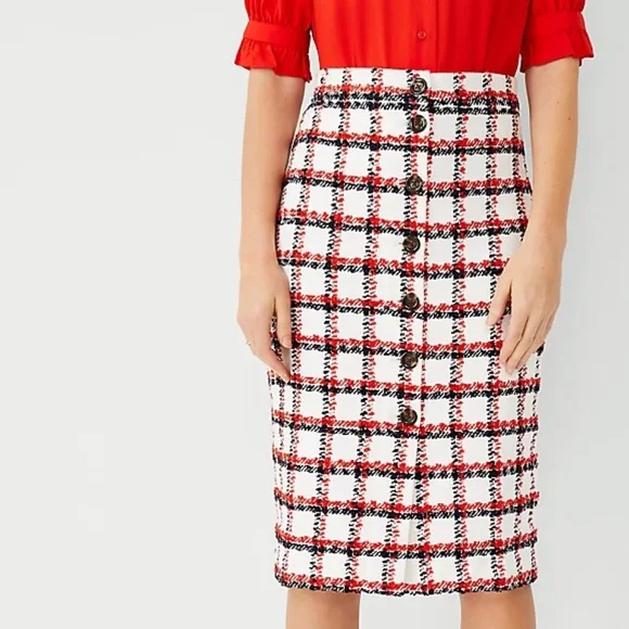 Ann Taylor Red & Black Plaid Tweed Button Down Front Knee Length Skirt Size 6 - Picture 1 of 8